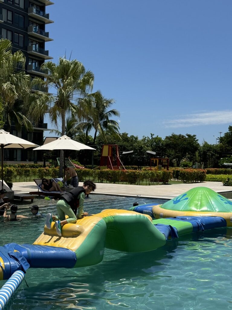 Quiet pool