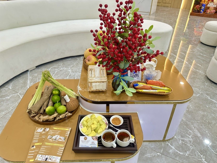 Welcome fruit and drinks