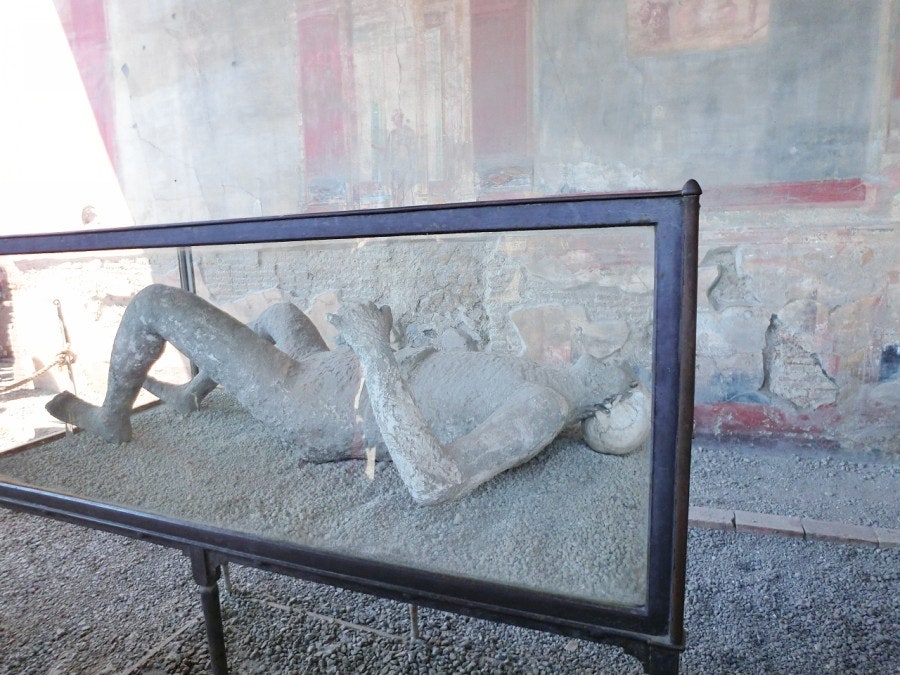 Plaster casts of Pompeii victims