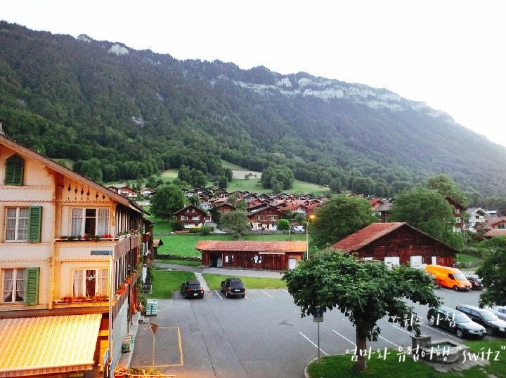 Jungfrau: Interlaken at dawn