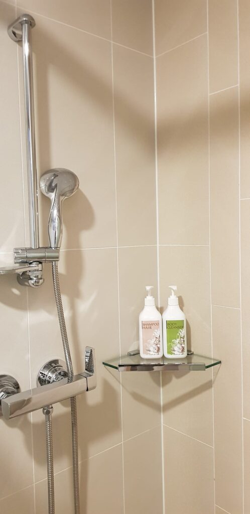 Bathroom, photo 3