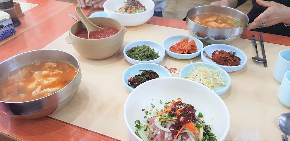 Lunch at Bada Hoetjip