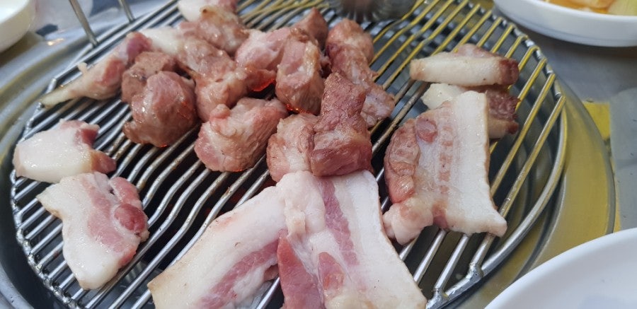 Slowly grilling