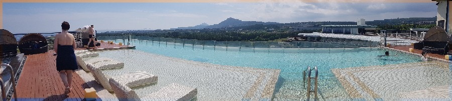 Kensington Hotel Jeju rooftop pool in the afternoon
