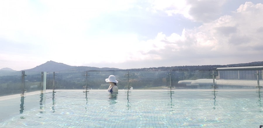 Swimming in the daytime, photo 3