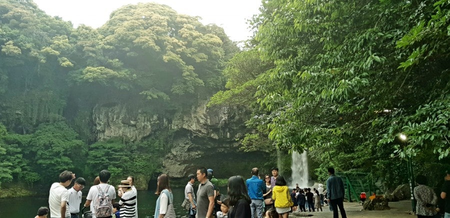 On the way to Cheonjiyeon Waterfall