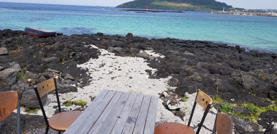Beachside table