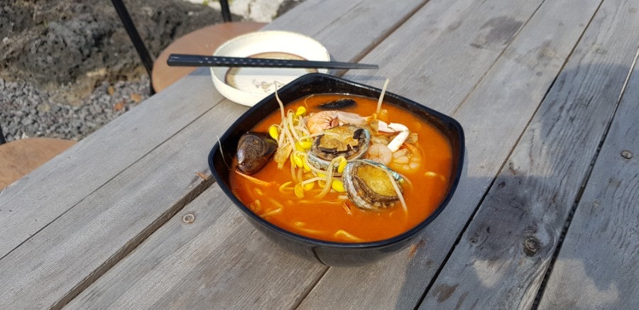 Abalone ramyeon