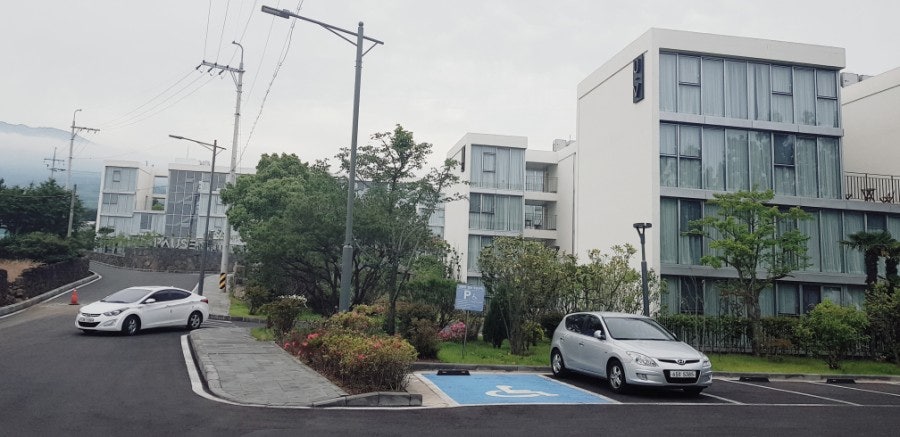 파우제인제주