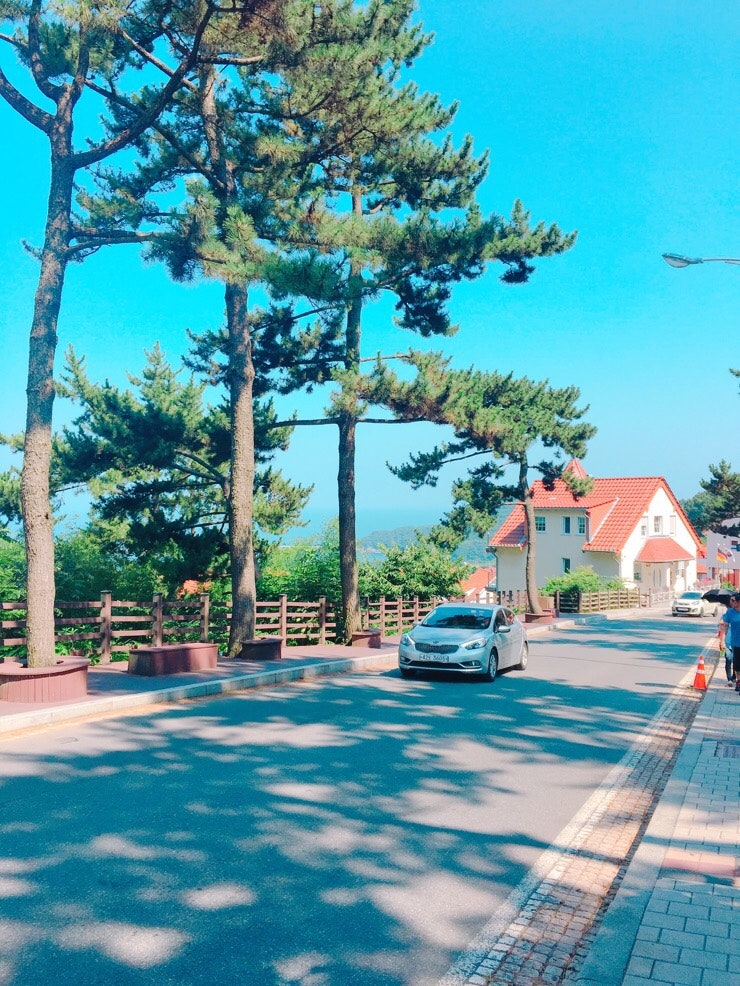 Plaza entrance, photo 16