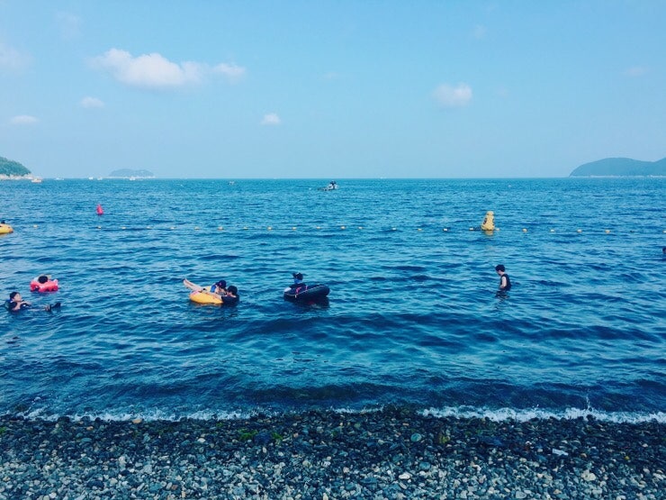 Swimming at Mongdol Beach, photo 6