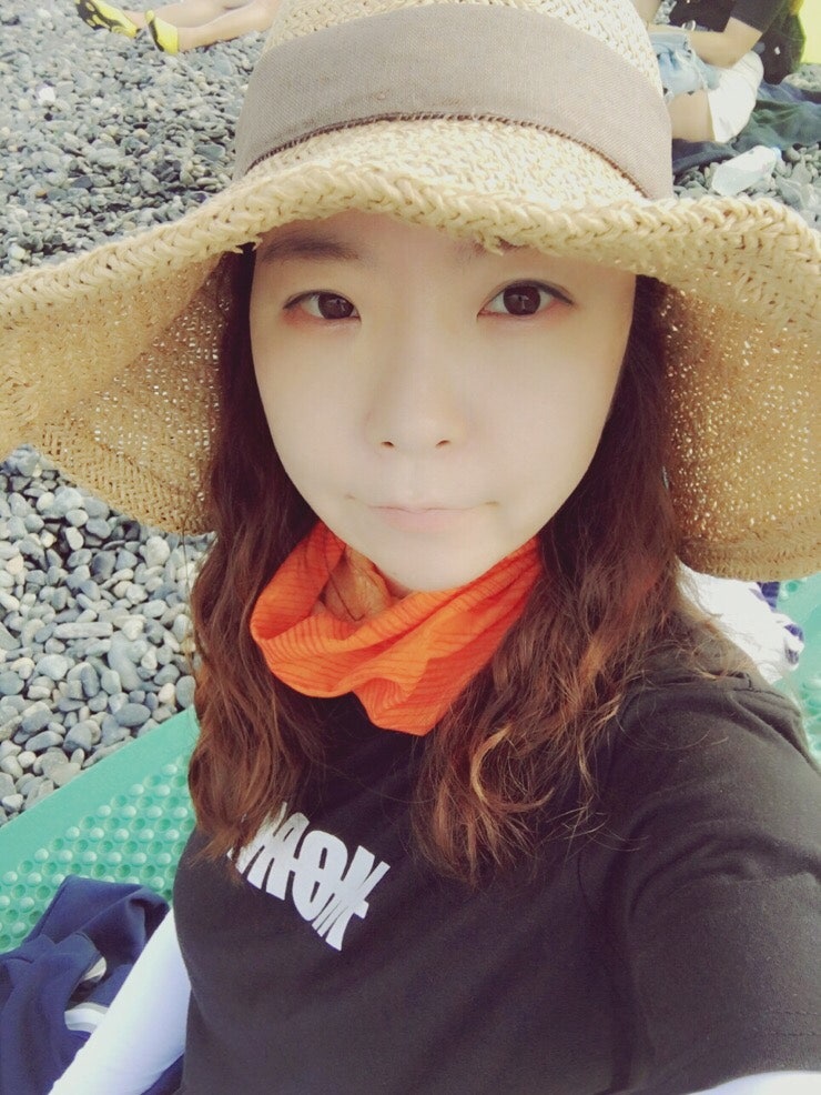 Enjoying the beach, photo 11