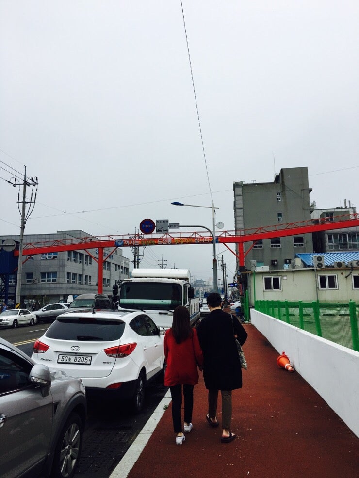 Tongyeong mulhoe: Huirak restaurant exterior