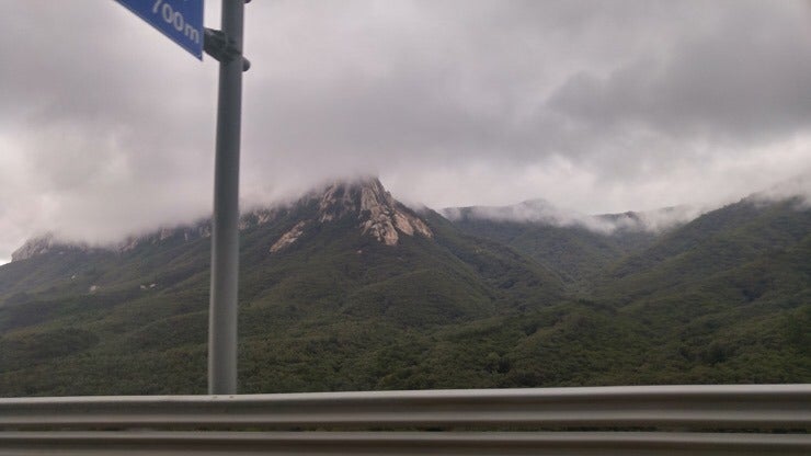 Seorak Sorano: Driving to Seorak in cloudy weather