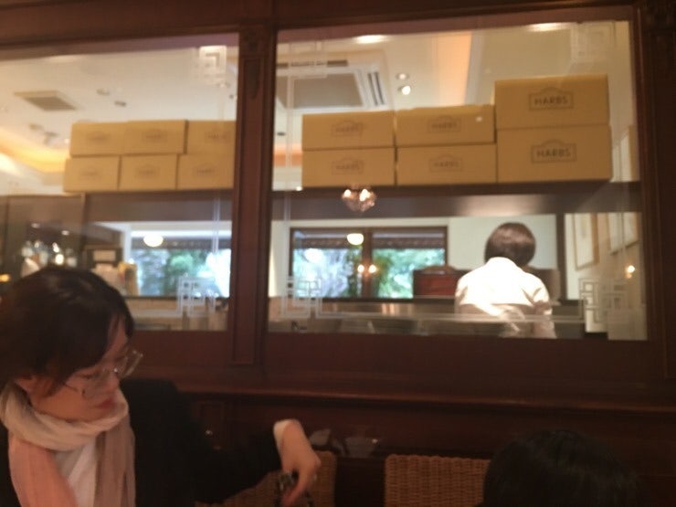 Ordering at Harbs