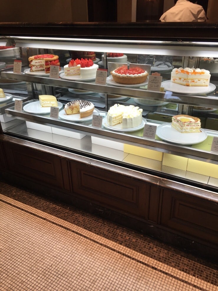 Harbs Nagoya interior
