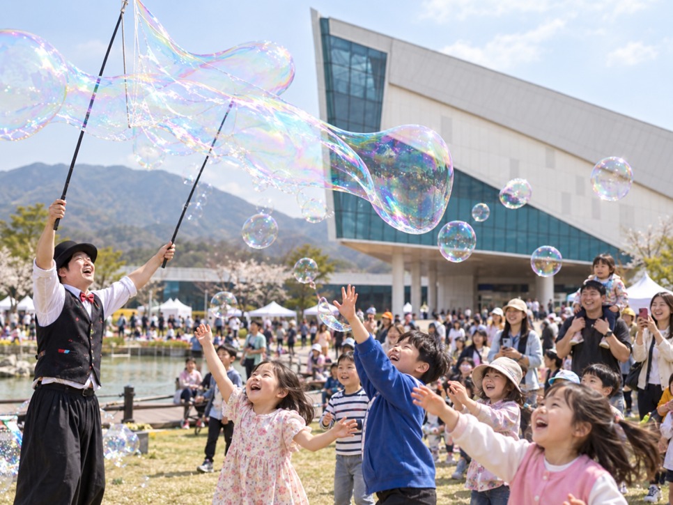 Bubble show at the YES! Kids Zone