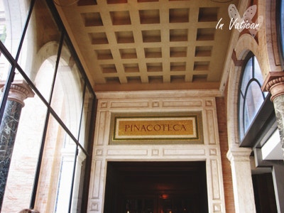 medieval paintings: Vatican picture gallery entrance